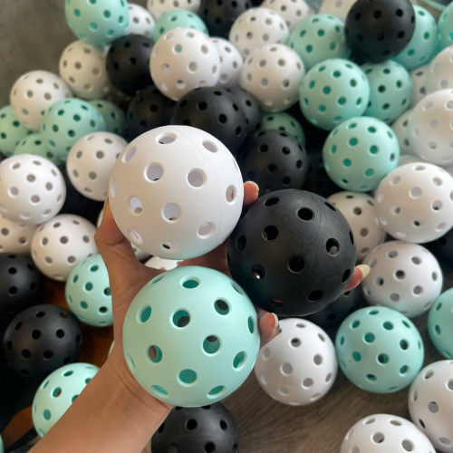 Bóng pickleball dành cho tập luyện trong nhà và ngoài trời